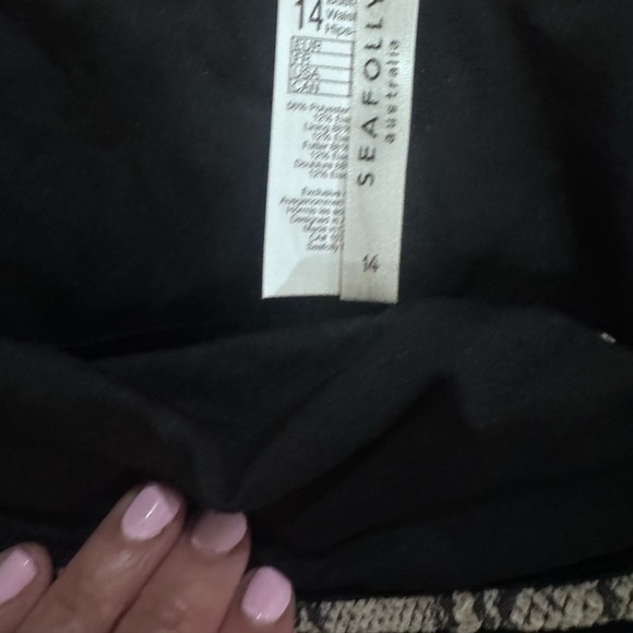 Great used condition Seafolly swimsuit. Sz 14 - Picture 11 of 12